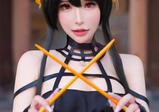 无意间翻到了花リリ(Plant Lily)的私拍——一之濑亚纱娜的套图，难道是心血来潮的结果吗？